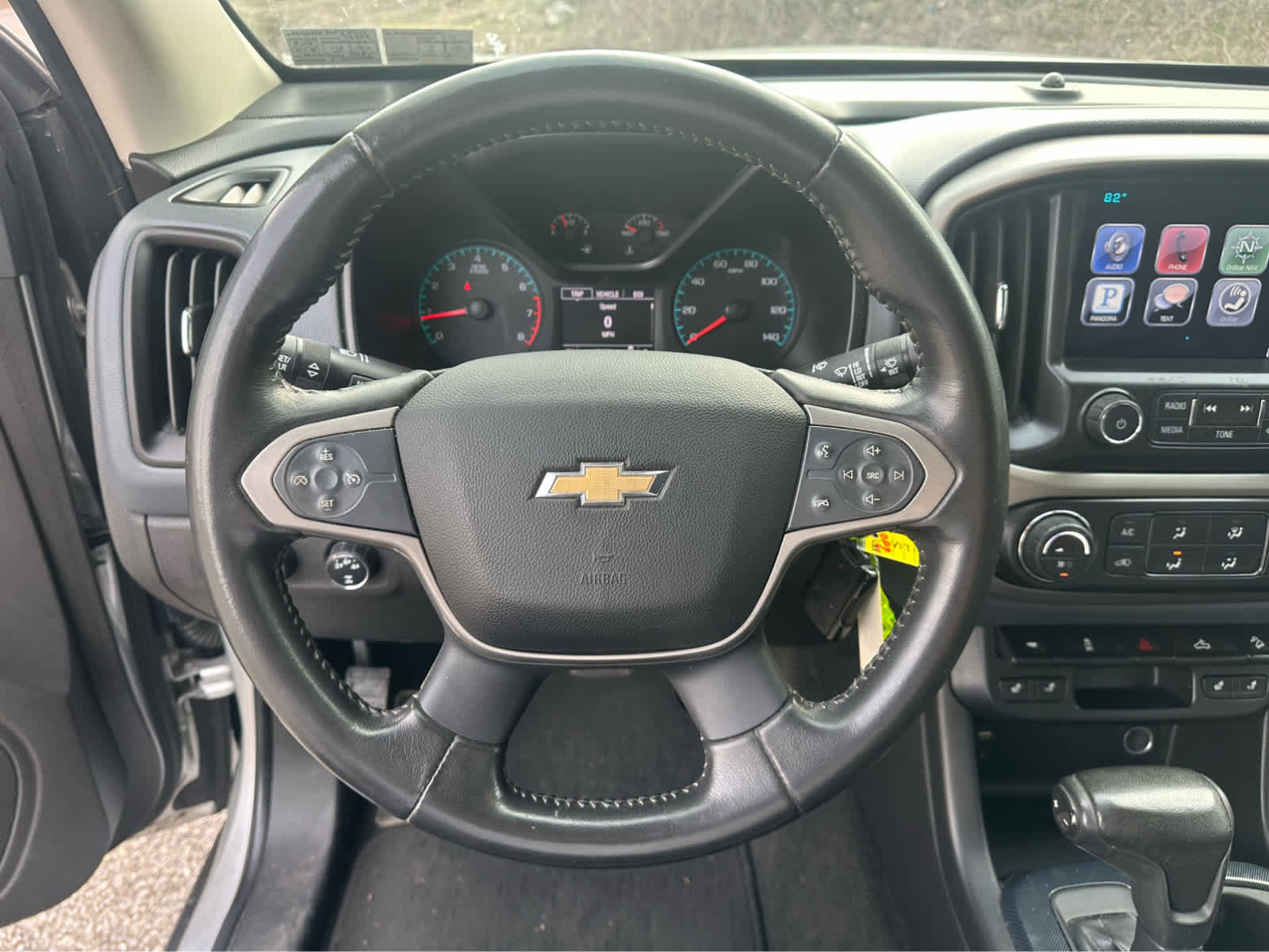 Used 2015 Chevrolet Colorado Z71 AWD/4WD image 11