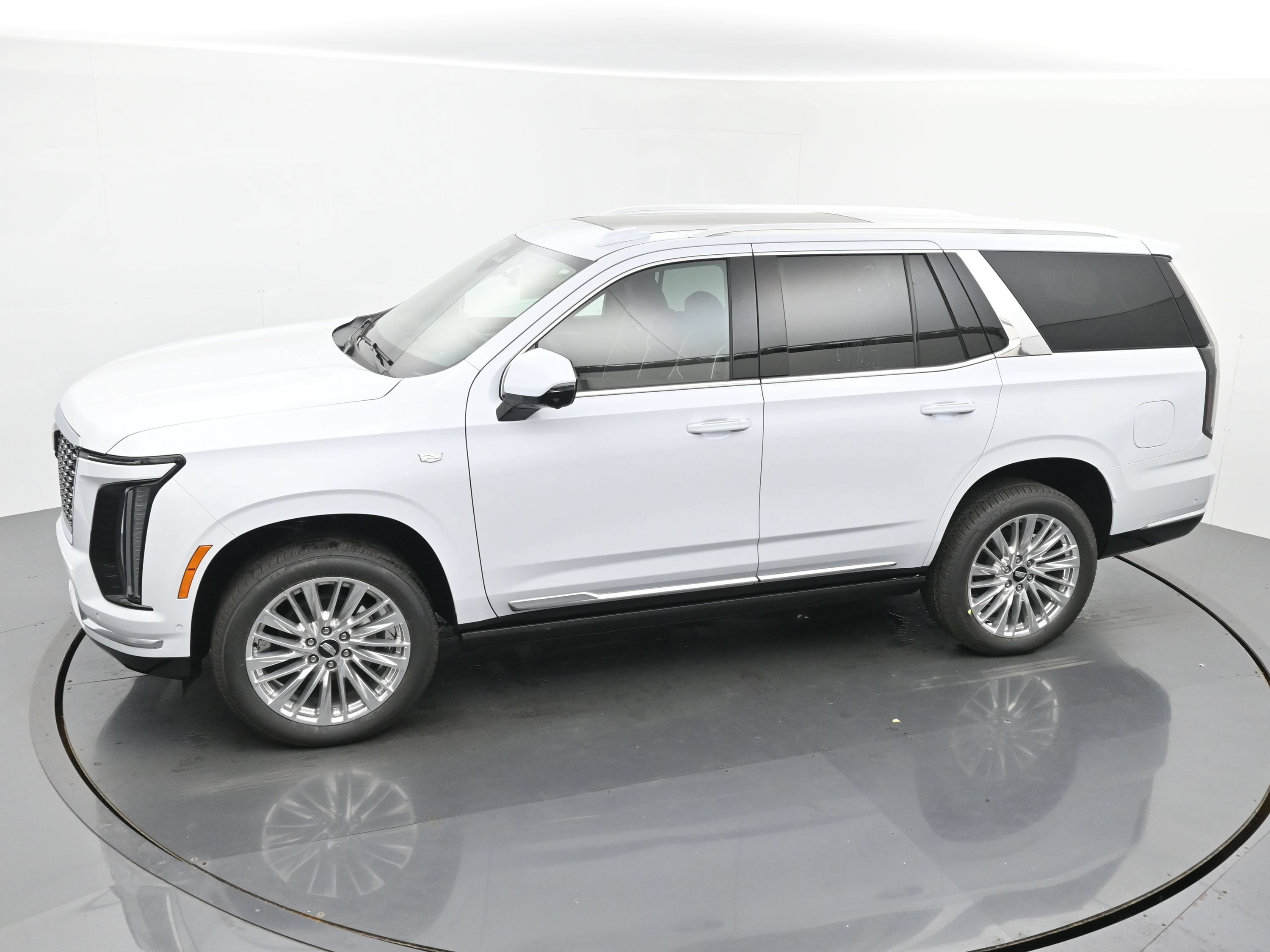 New 2026 Cadillac Escalade Luxury w/ Touring Package AWD/4WD image 24