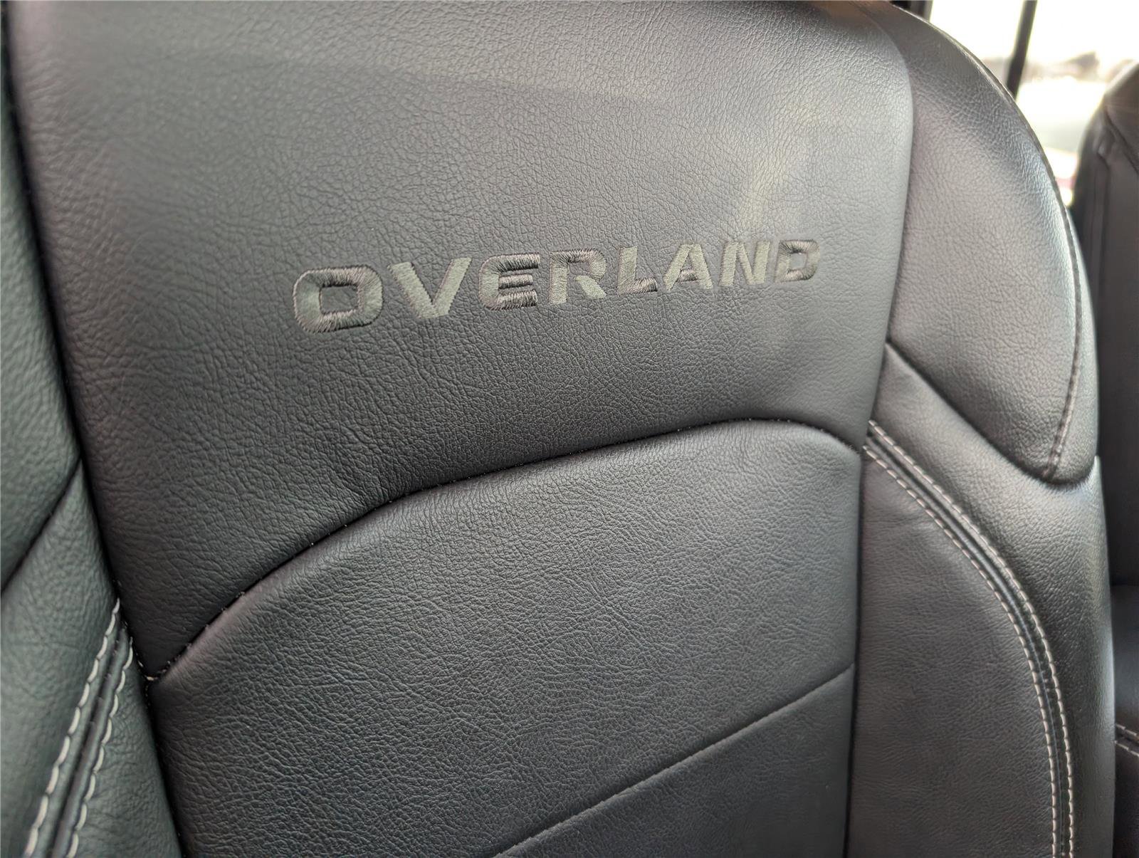 Used 2022 Jeep Gladiator Overland w/ Popular Equipment Package image 10