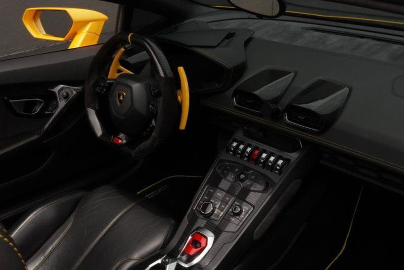 Used 2016 Lamborghini Huracan LP 610-4 AWD/4WD image 38