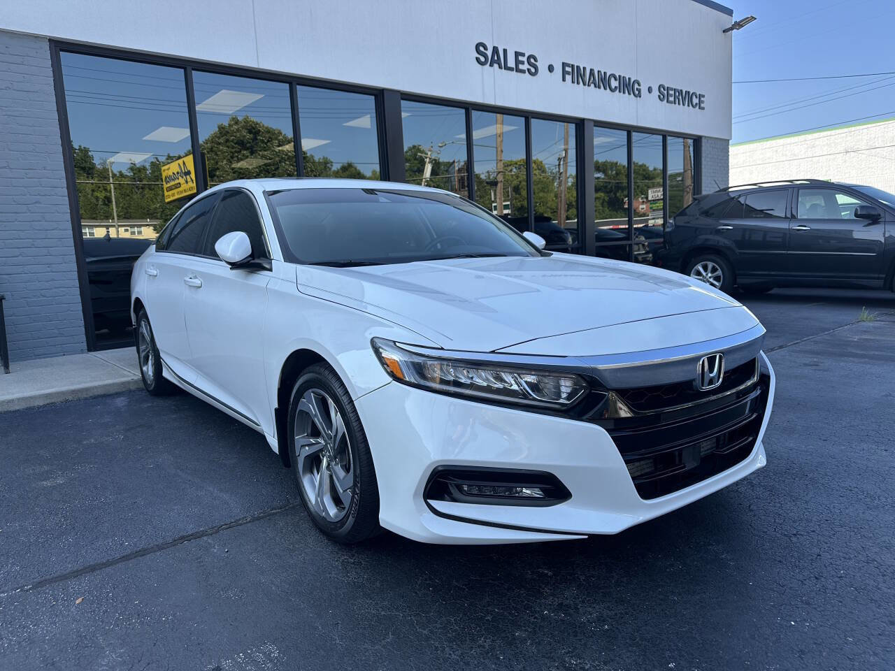 Used 2018 Honda Accord EX-L image 1