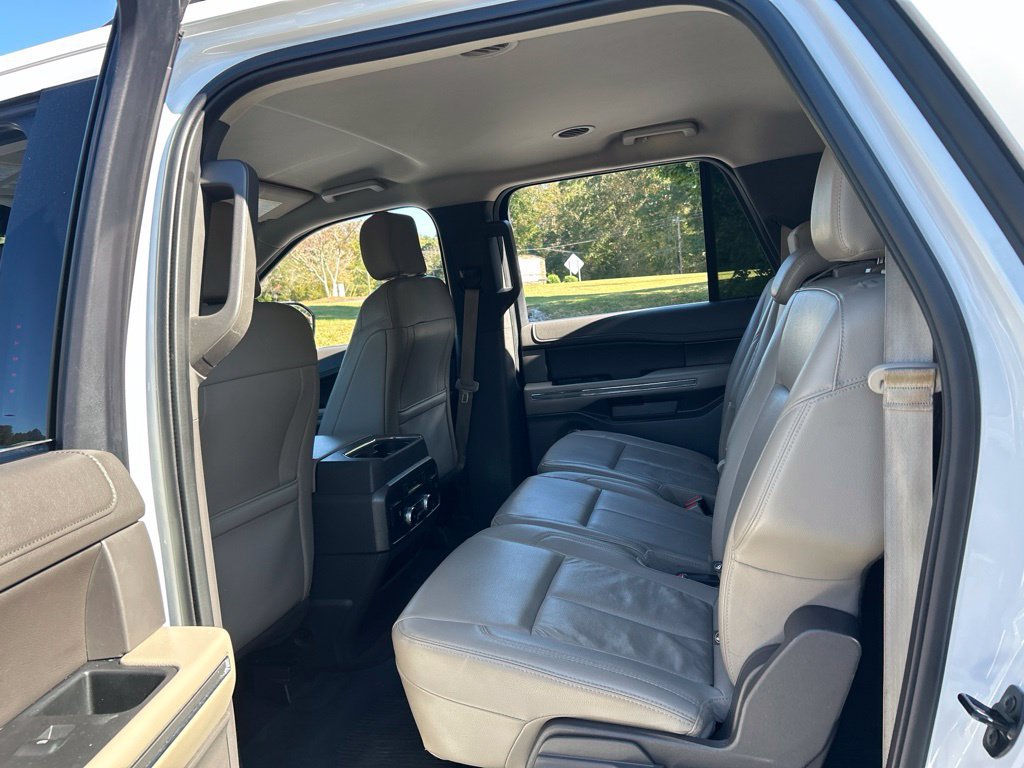 Used 2020 Ford Expedition Max XLT w/ Equipment Group 202A RWD image 45