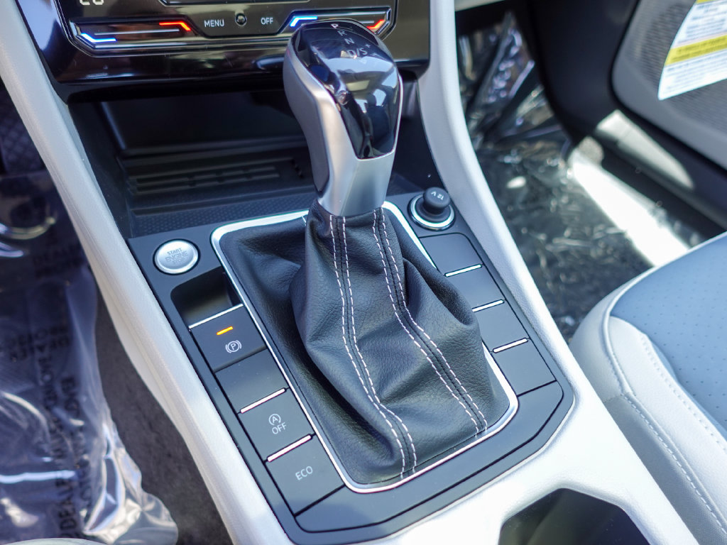 New 2026 Volkswagen Jetta SE FWD image 20
