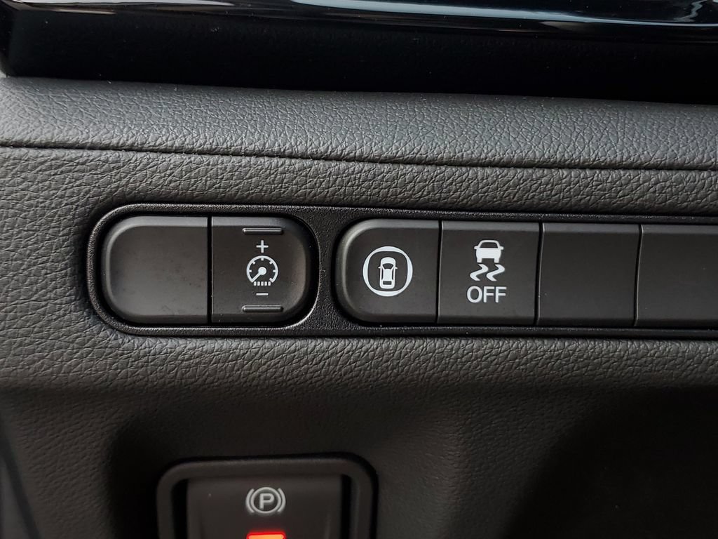 Certified 2025 Acura MDX FWD image 30