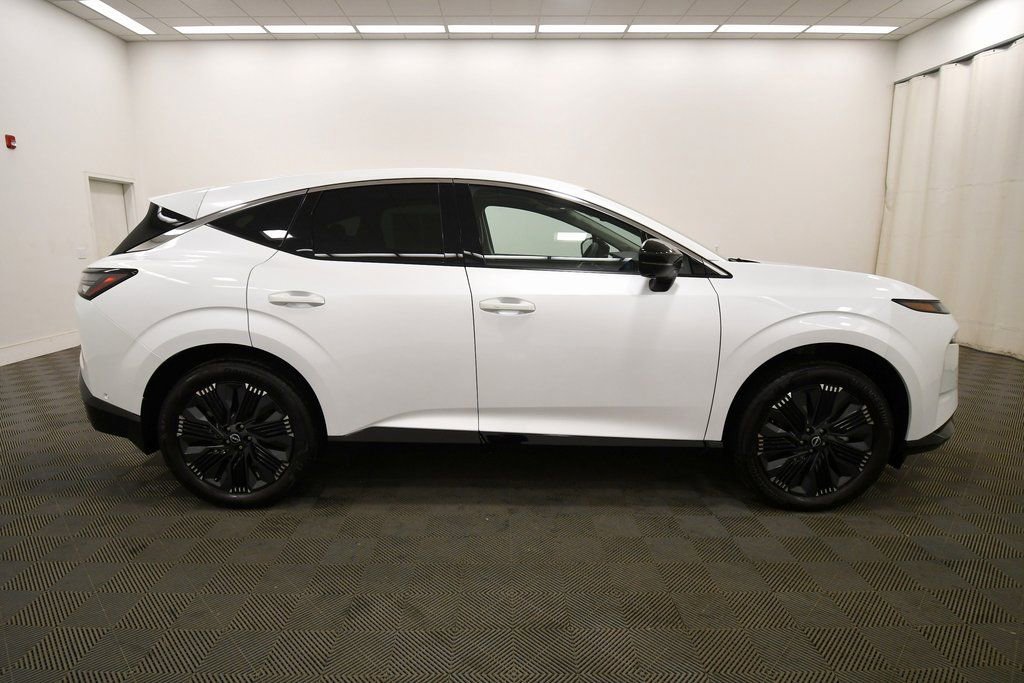 Used 2025 Nissan Murano Platinum w/ Cargo Package image 9