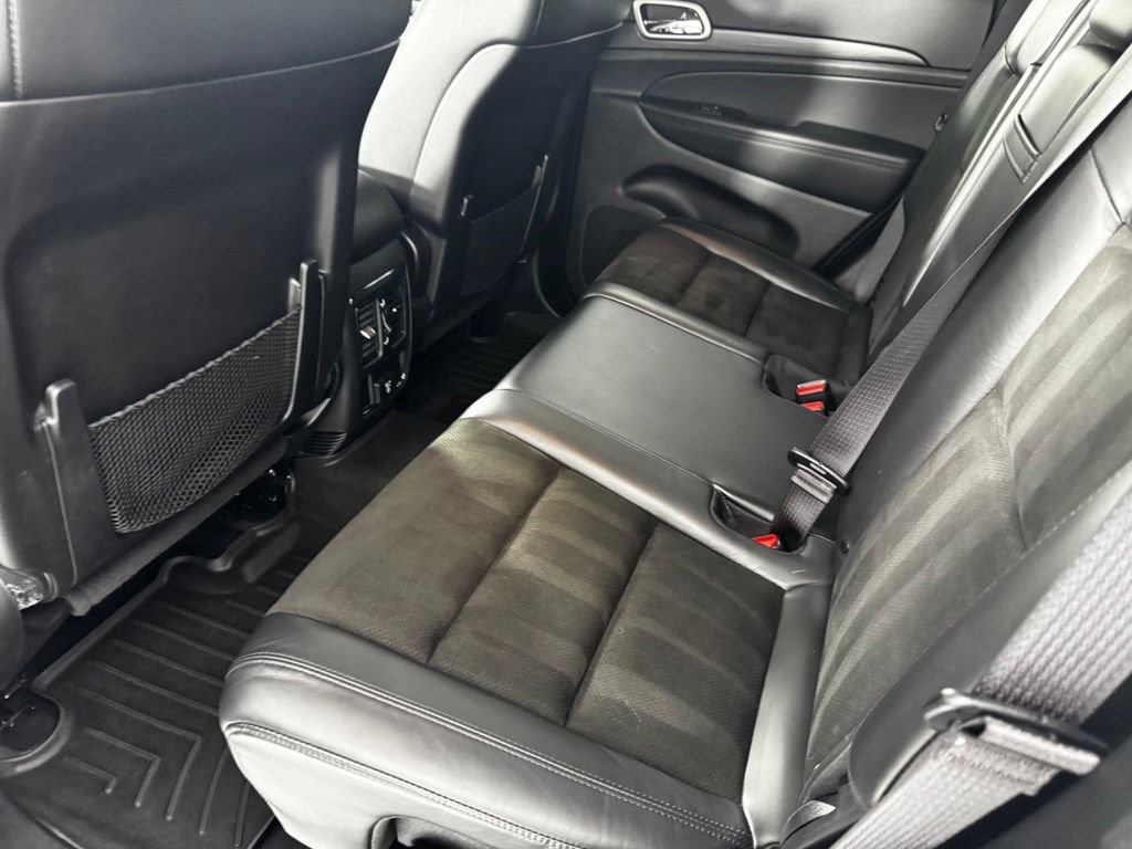 Used 2021 Jeep Grand Cherokee Laredo AWD/4WD image 15
