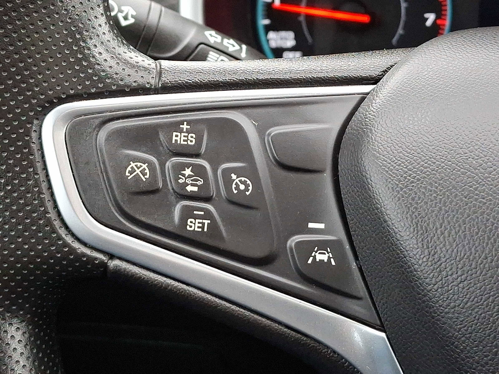 Used 2023 Chevrolet Malibu LT image 24