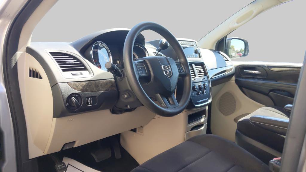 Used 2011 Dodge Grand Caravan Mainstreet w/ PWR Convenience Group FWD image 19