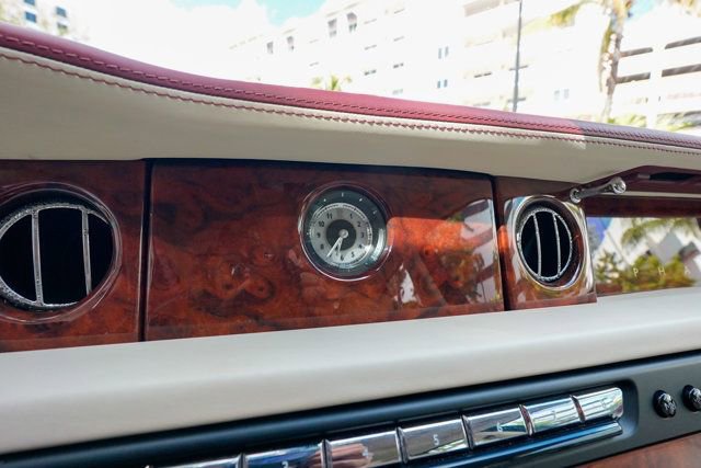 Used 2013 Rolls-Royce Phantom Sedan image 97