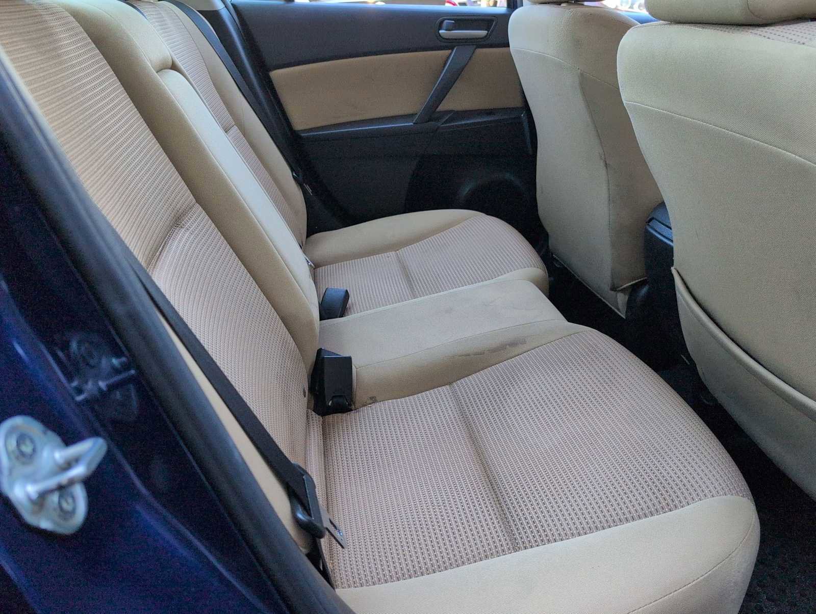 Used 2012 MAZDA MAZDA3 i Touring image 19