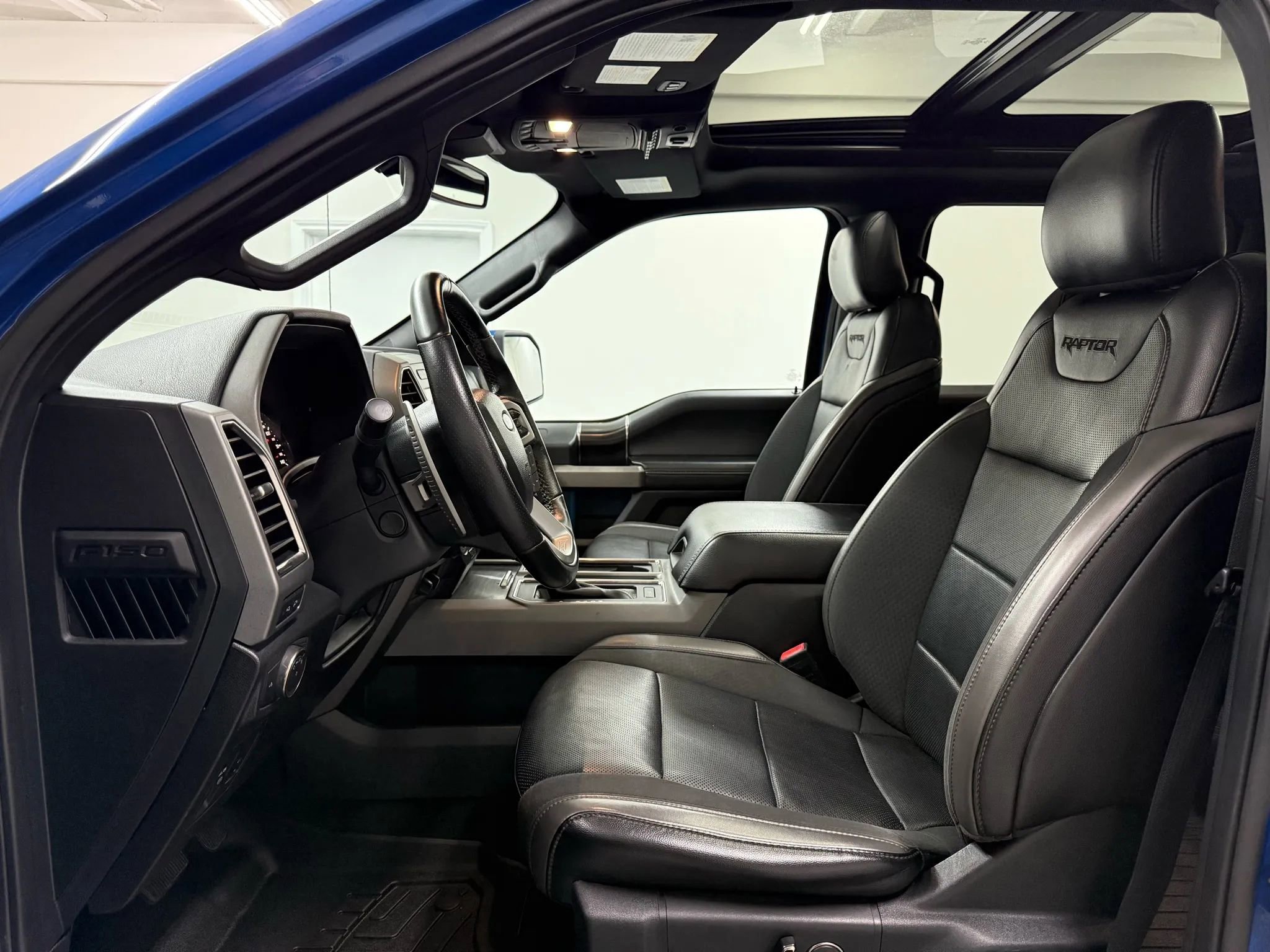 Used 2018 Ford F150 Raptor w/ Equipment Group 802A Luxury AWD/4WD image 15