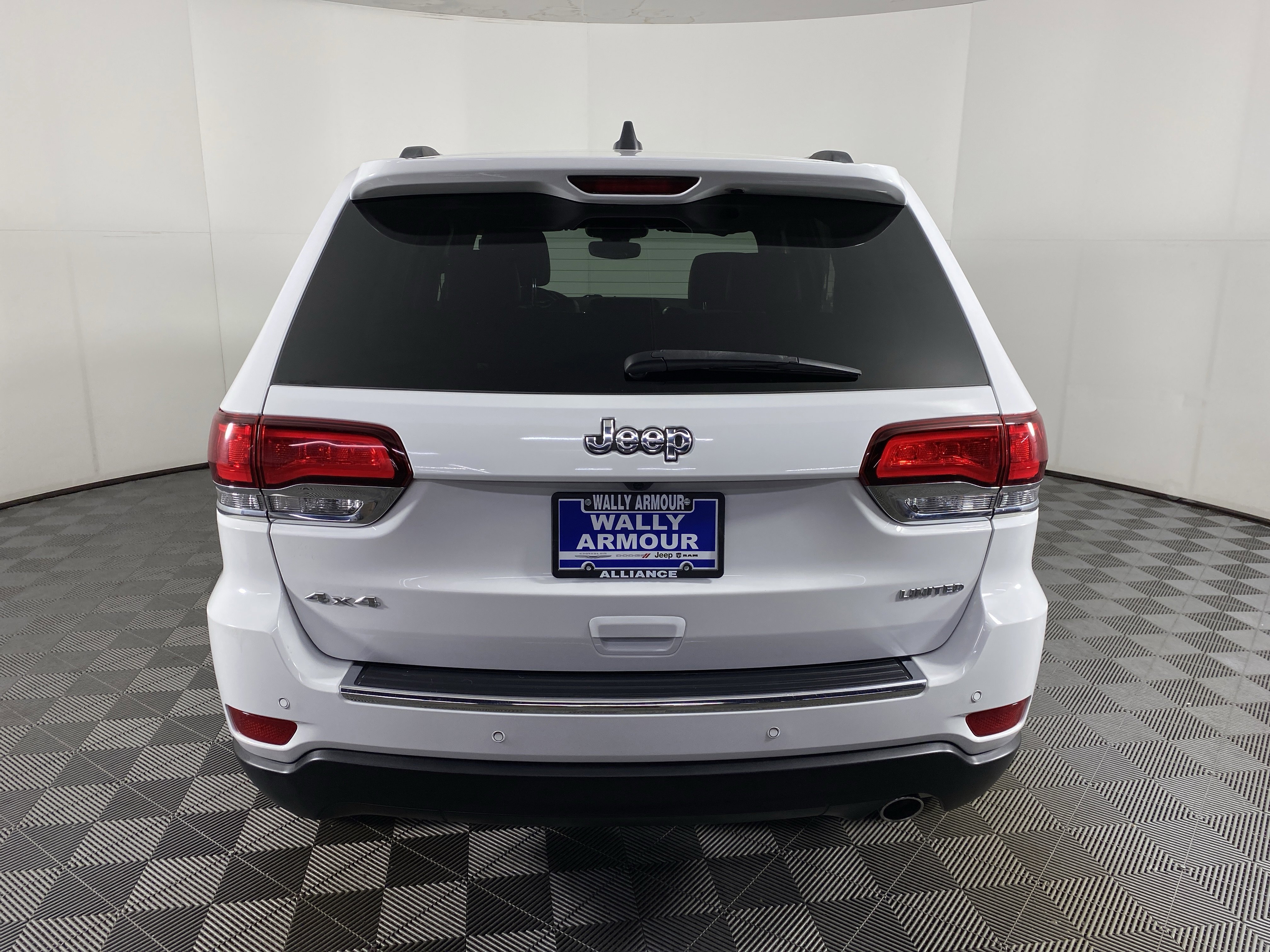 Used 2022 Jeep Grand Cherokee Limited image 10