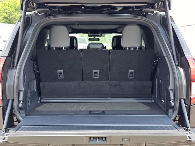 New 2027 Ford Expedition Platinum w/ Stealth Appearance Package AWD/4WD image 7