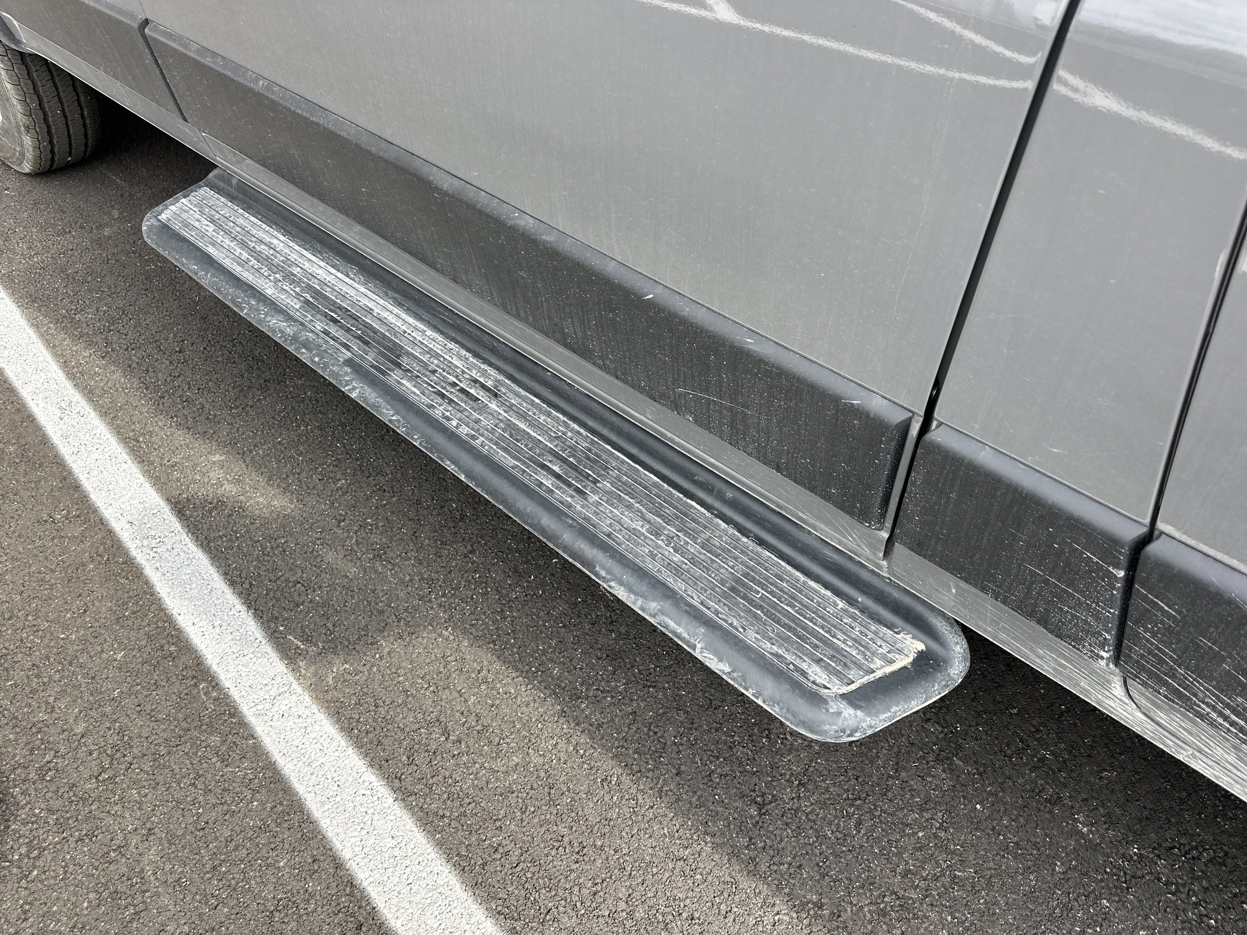 New 2025 RAM ProMaster 2500 w/ Crew Van Package image 24