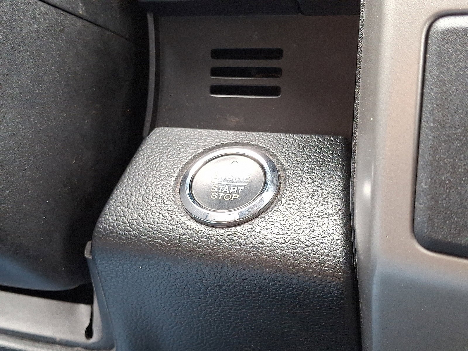 Used 2016 Ford F150 Lariat w/ Equipment Group 501A Mid image 26