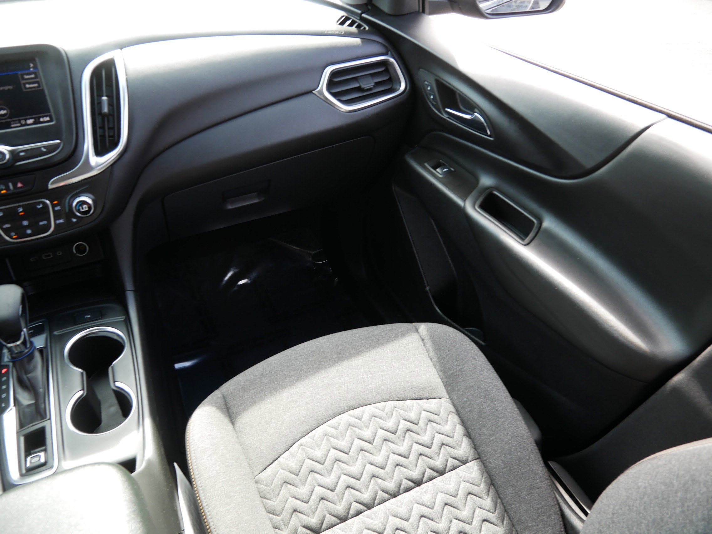 Used 2024 Chevrolet Equinox LT image 11