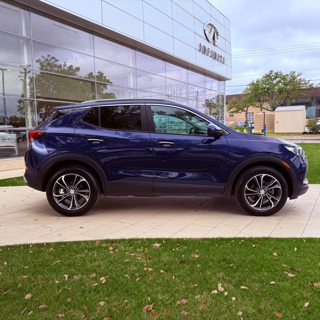 Used 2023 Buick Encore GX Select image 5