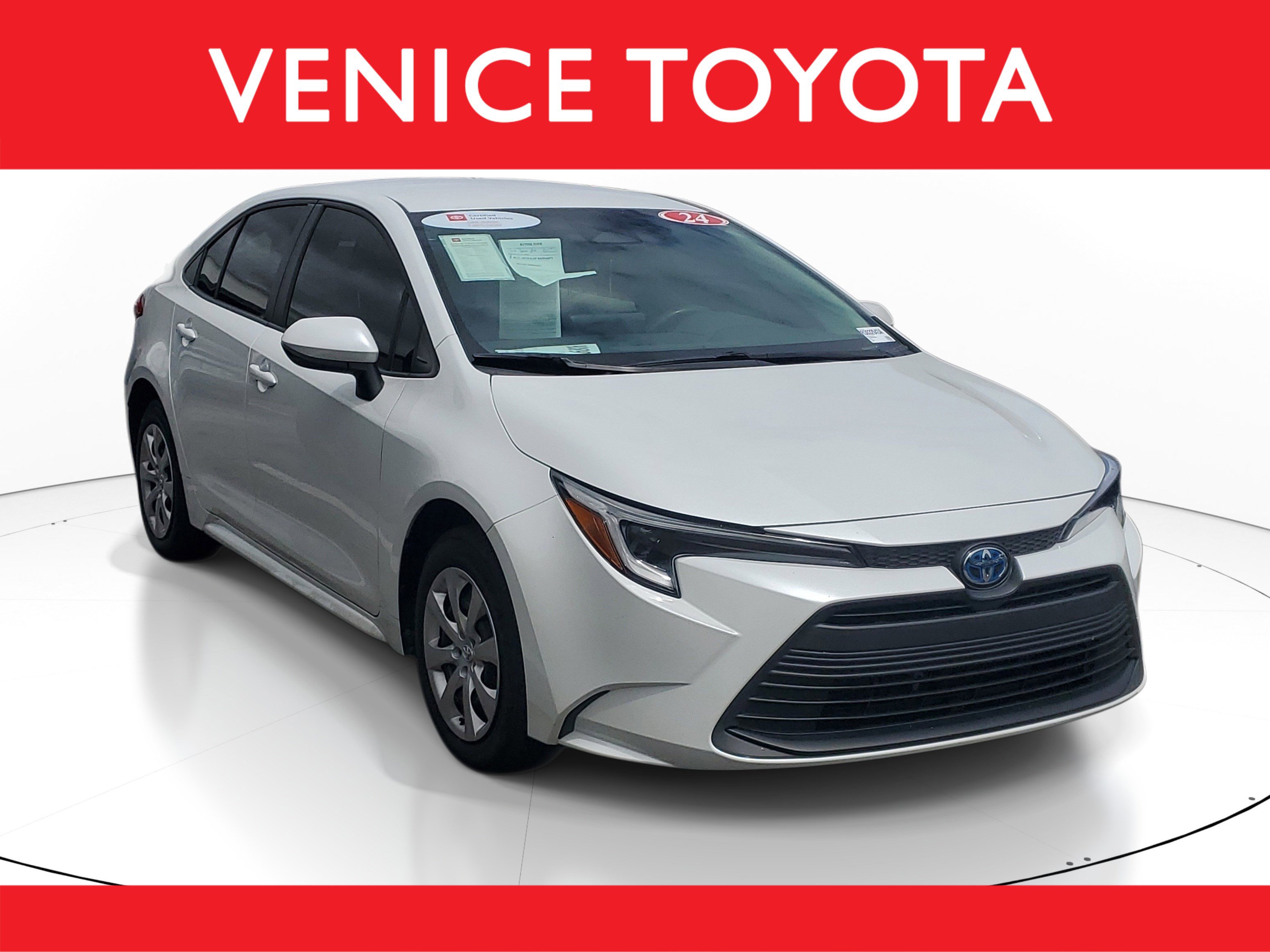 Used 2024 Toyota Corolla LE image 1