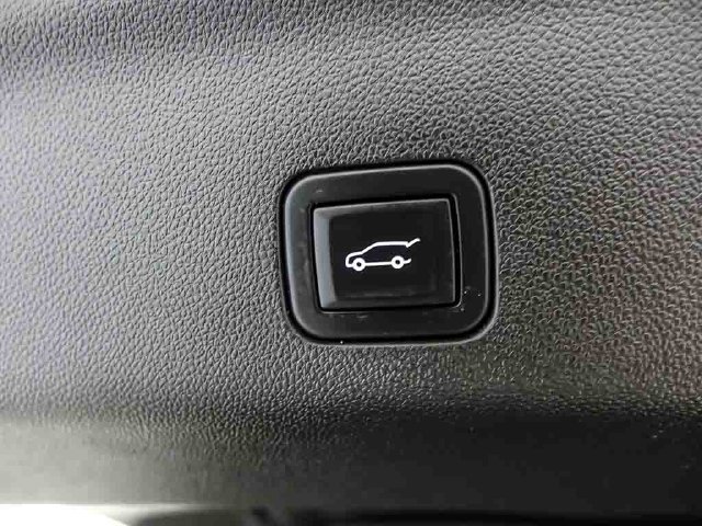 Used 2021 Chevrolet Tahoe Premier w/ Premium Package AWD/4WD image 36