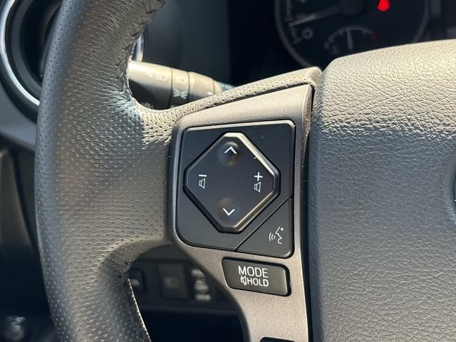 Used 2020 Toyota Tacoma TRD Off-Road w/ Technology Package AWD/4WD image 26
