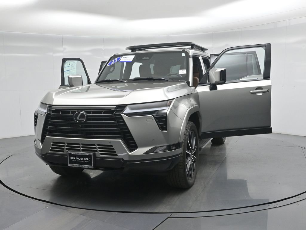 Used 2025 Lexus GX 550 w/ Accessory Package (2T) image 34
