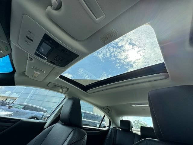 Used 2019 Lexus ES 350 w/ Premium Package FWD image 25