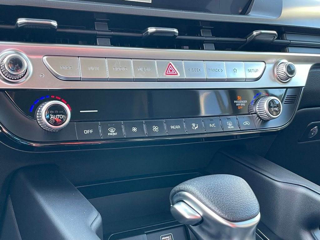 New 2025 Kia Telluride LX image 16