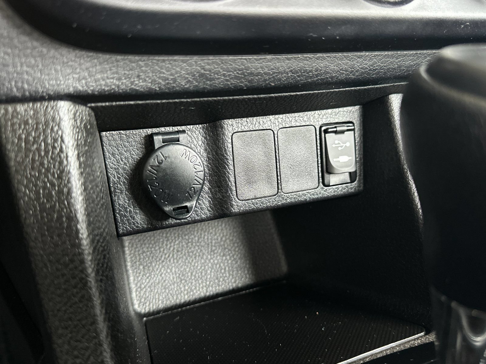 Used 2014 Toyota Corolla L FWD image 24