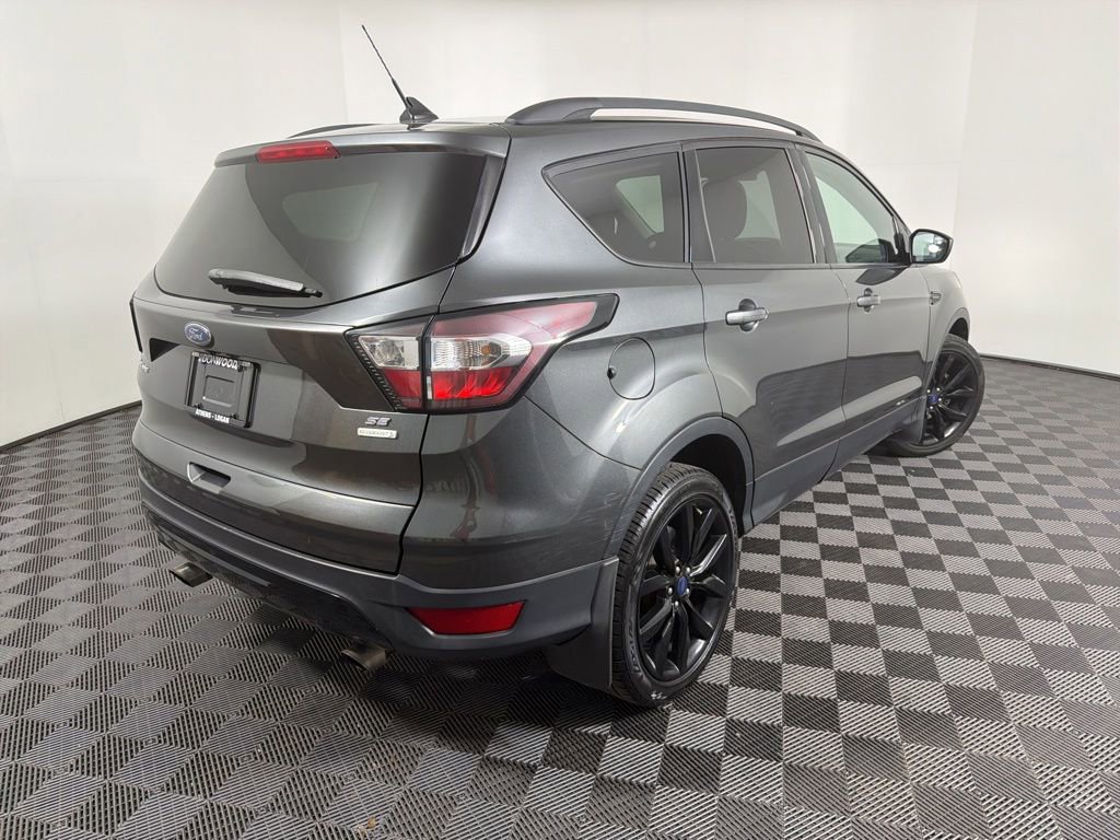 Used 2018 Ford Escape SE w/ SE SYNC Package FWD image 28