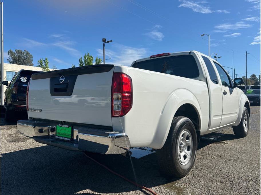Used 2016 Nissan Frontier S image 8