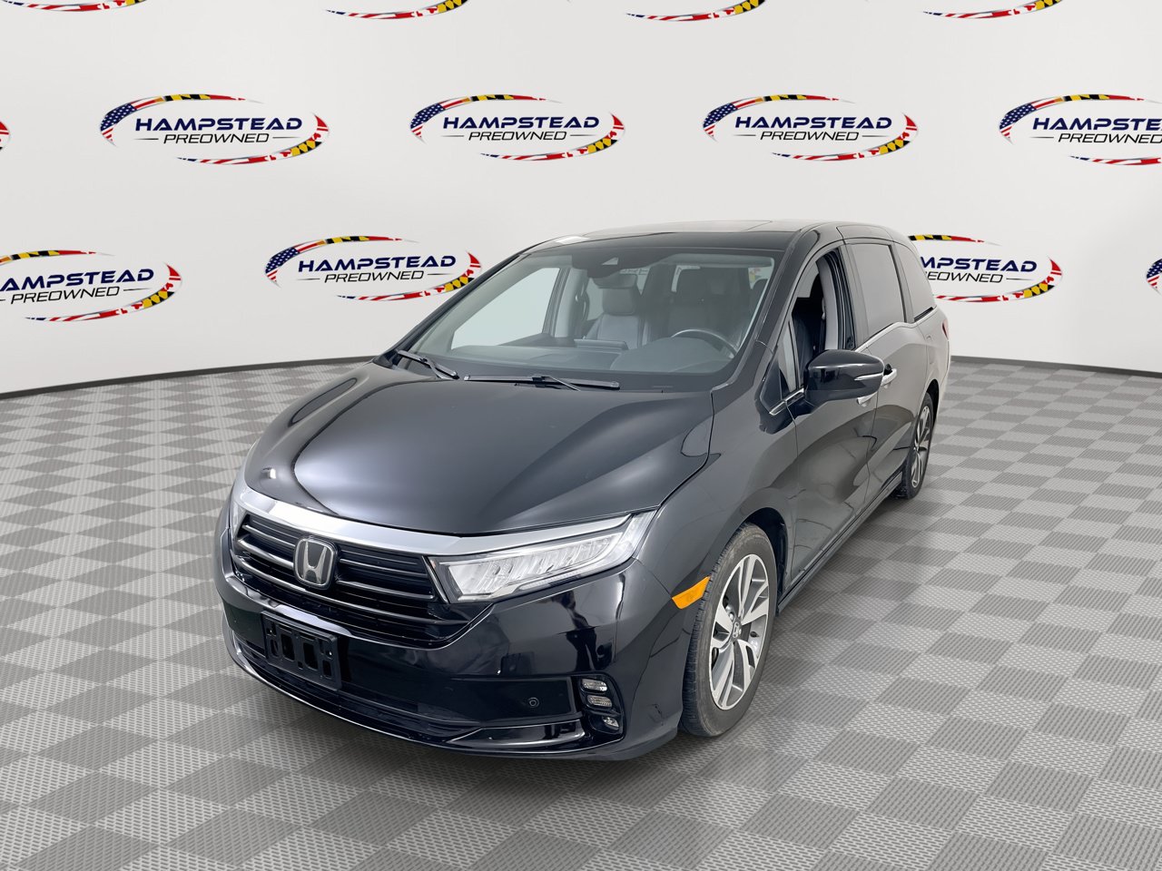 Used 2023 Honda Odyssey Touring image 1