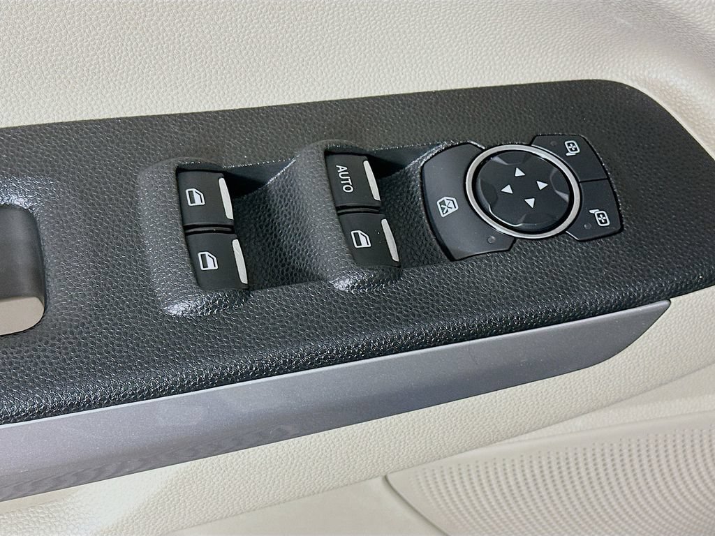 Used 2018 Ford EcoSport Titanium AWD/4WD image 24