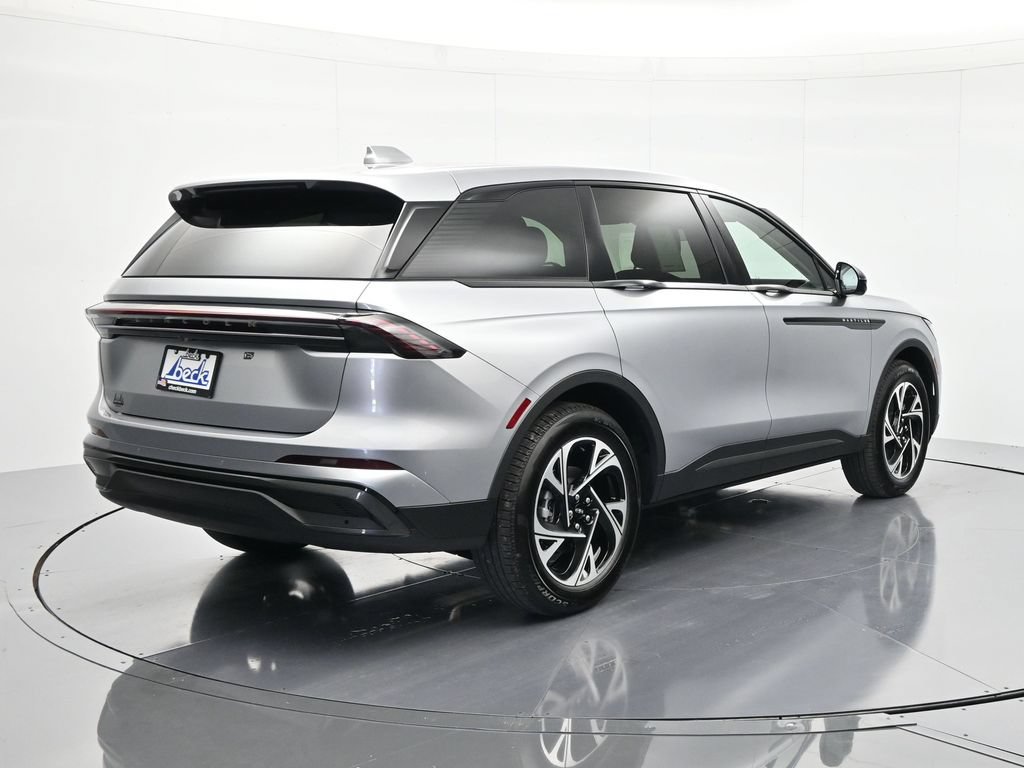 New 2026 Lincoln Nautilus Premier w/ Jet Appearance Package AWD/4WD image 5