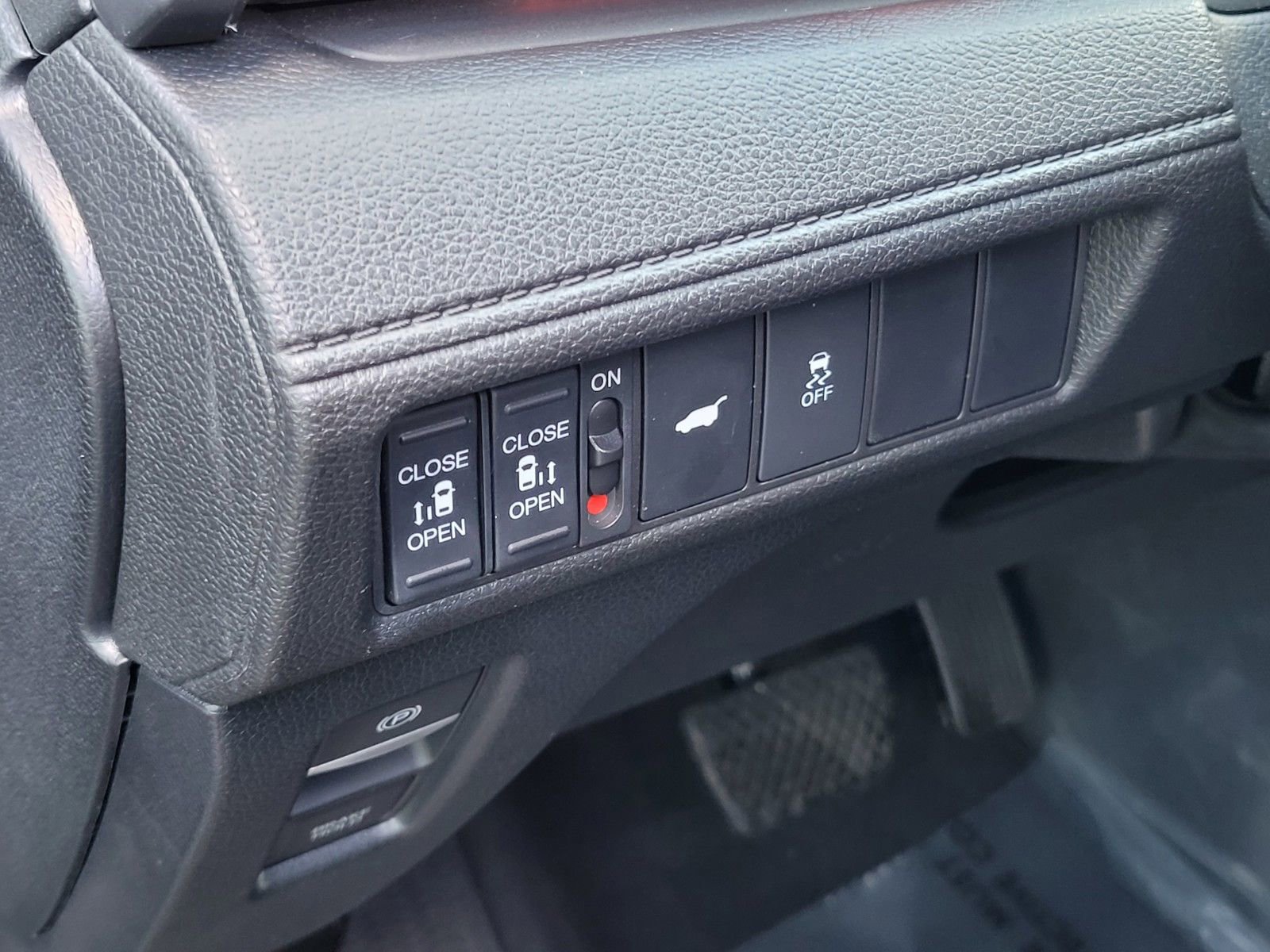 Used 2025 Honda Odyssey Sport-L image 19