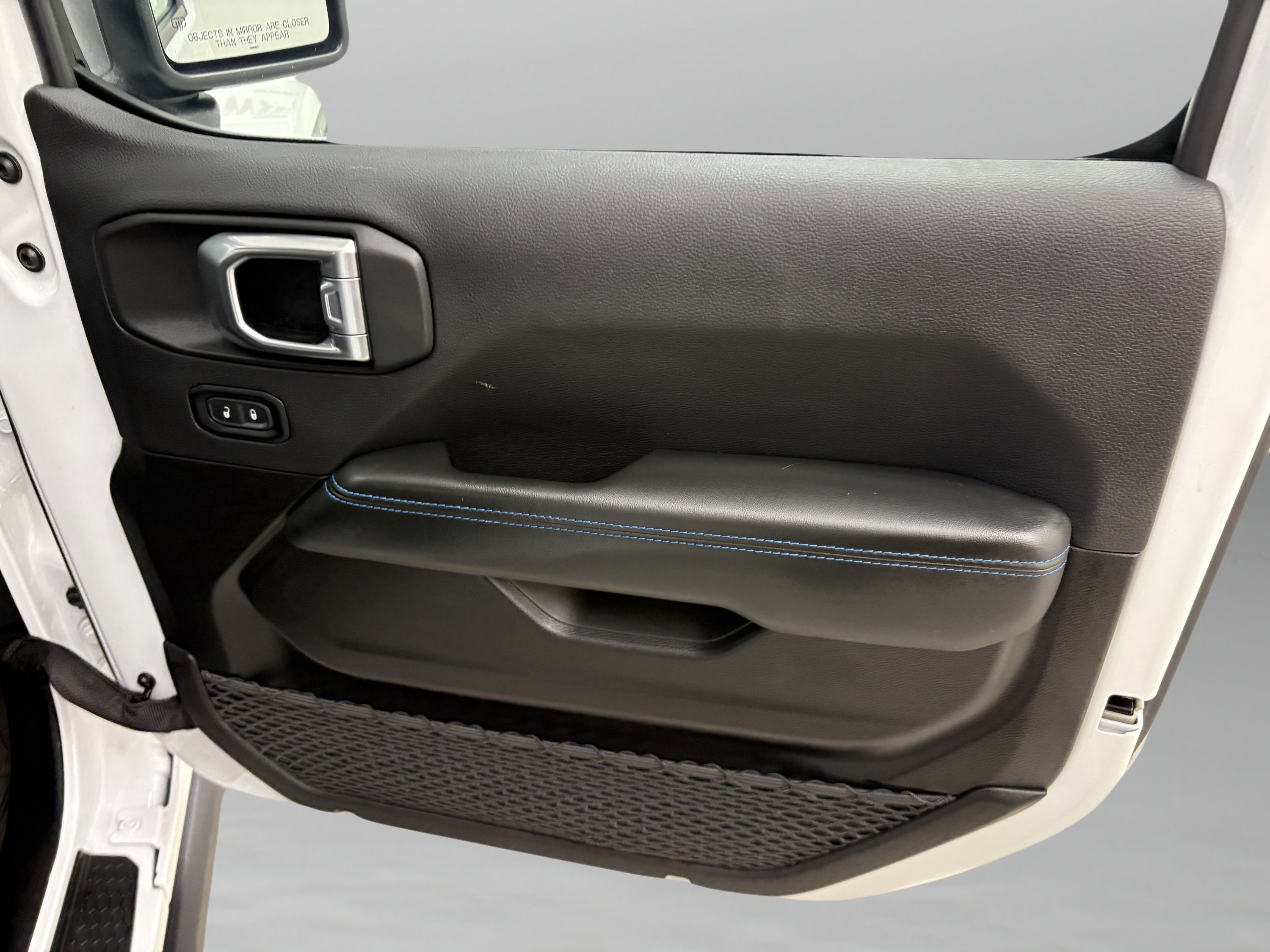 Used 2024 Jeep Wrangler Unlimited Rubicon 4xe image 31