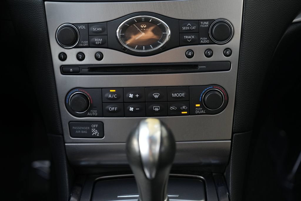 Used 2015 INFINITI Q40 AWD w/ Navigation Package image 39