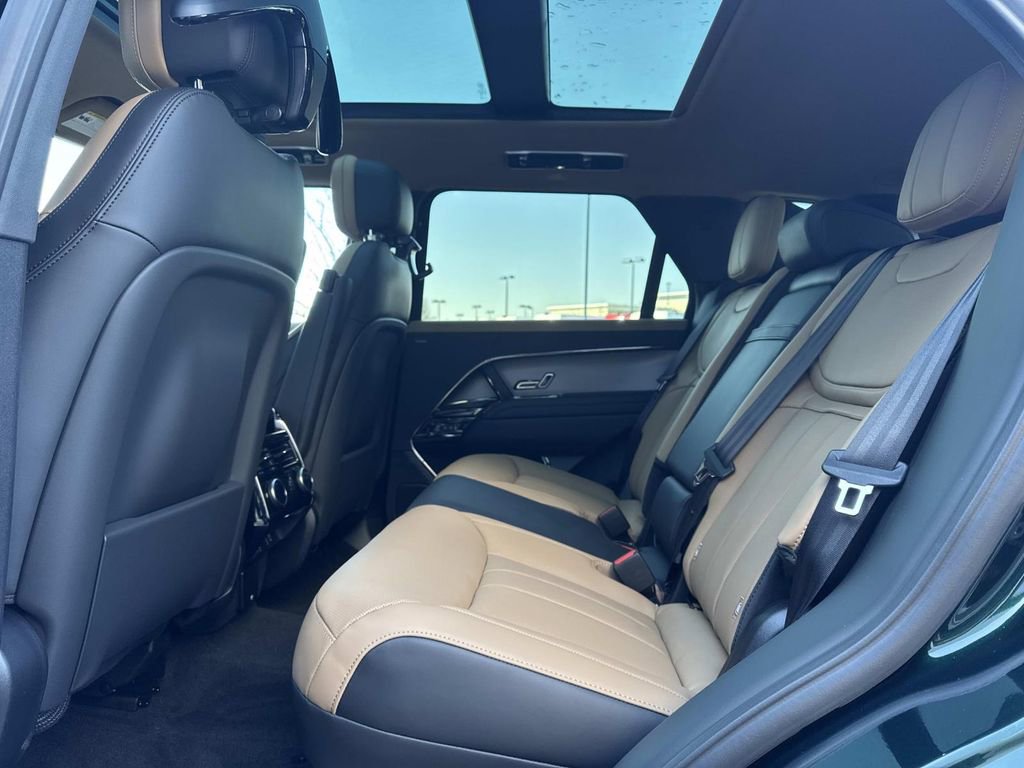 New 2026 Land Rover Range Rover Sport Dynamic SE image 14