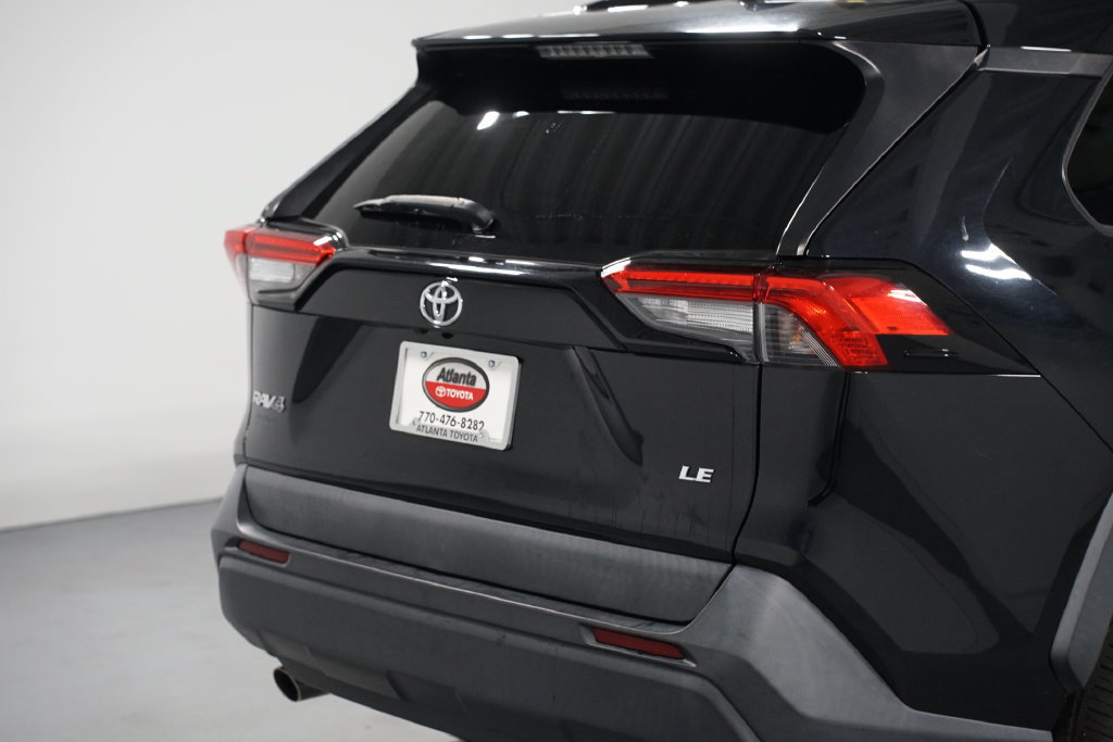 Certified 2020 Toyota RAV4 LE FWD image 9