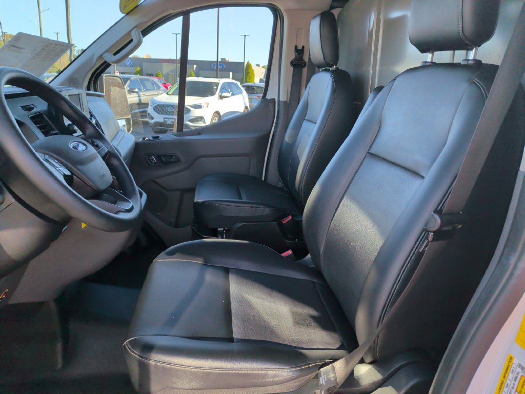 Certified 2024 Ford Transit 150 Low Roof RWD image 10