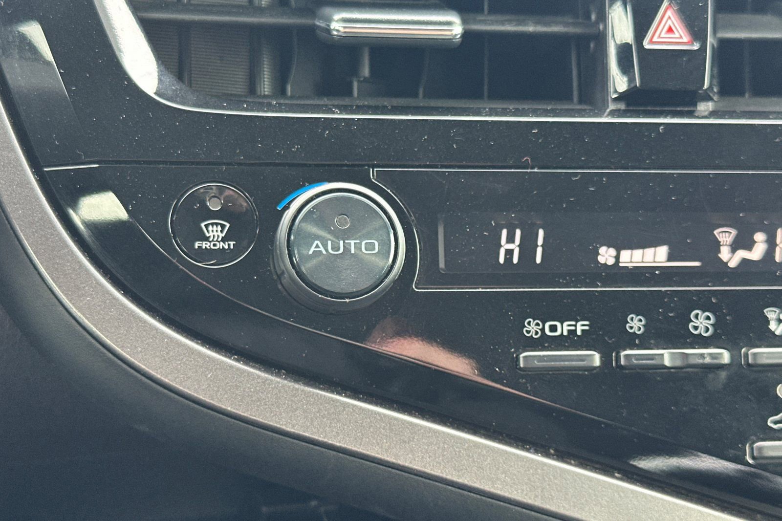 Used 2023 Toyota Camry LE image 28