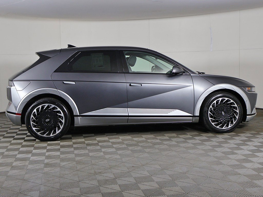 Used 2022 Hyundai Ioniq 5 Limited image 20