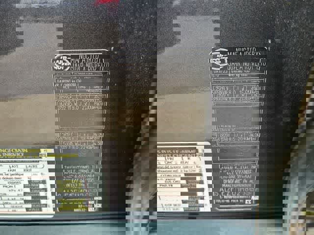 Used 2023 Land Rover Defender 130 X-Dynamic SE image 38