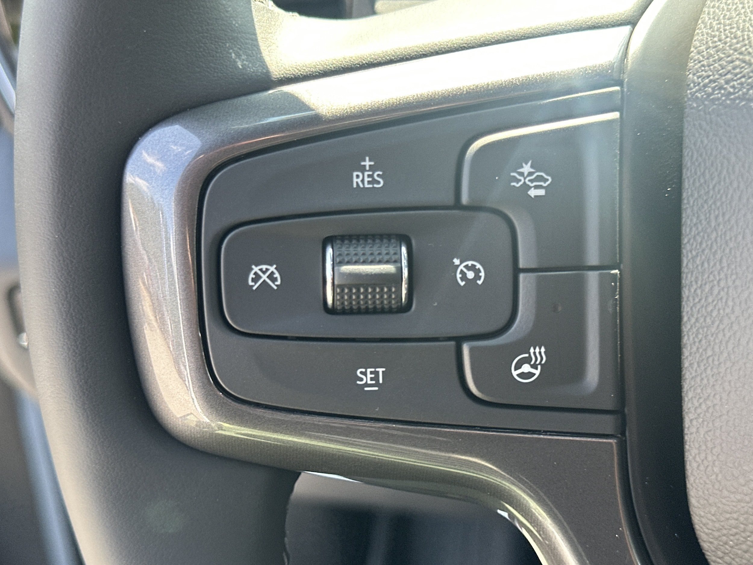 New 2026 Chevrolet Silverado 1500 High Country w/ High Country Premium Package AWD/4WD image 25