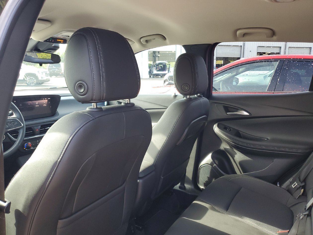 New 2026 Buick Encore GX Preferred w/ Comfort Package FWD image 9