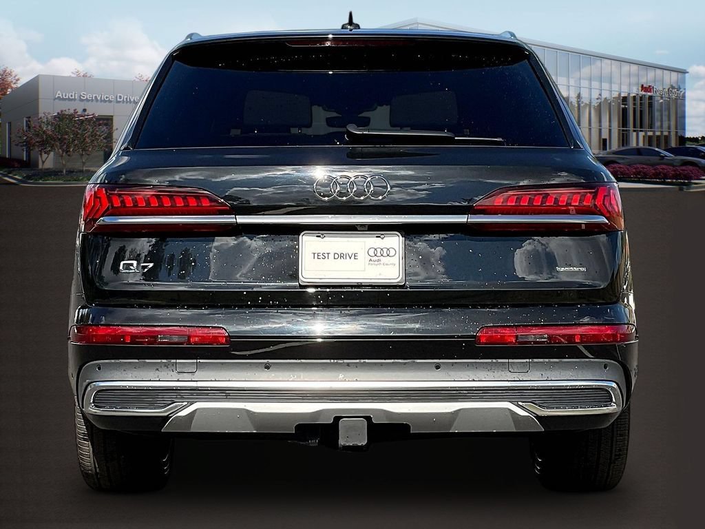 Used 2023 Audi Q7 3.0T Premium Plus w/ Premium Plus Package AWD/4WD image 6