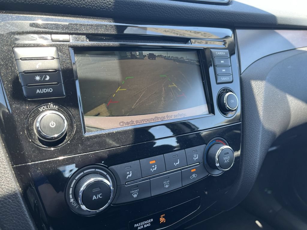 Used 2022 Nissan Rogue Sport S FWD image 17
