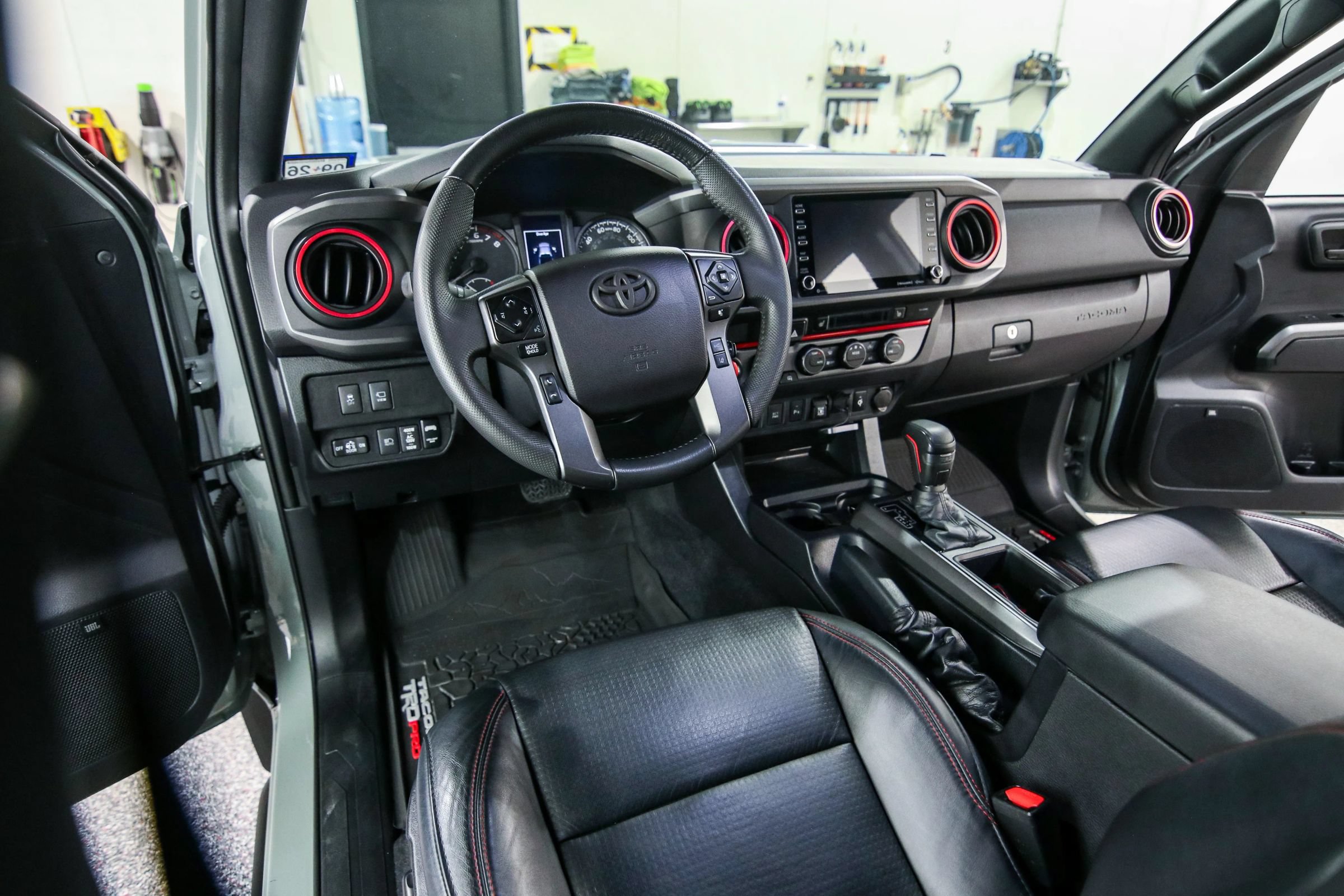 Used 2021 Toyota Tacoma TRD Pro AWD/4WD image 13