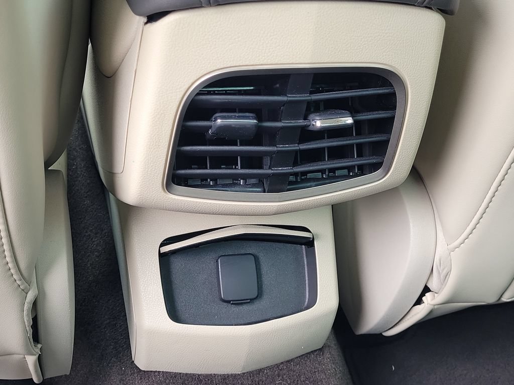 Used 2020 Lincoln MKZ FWD image 16