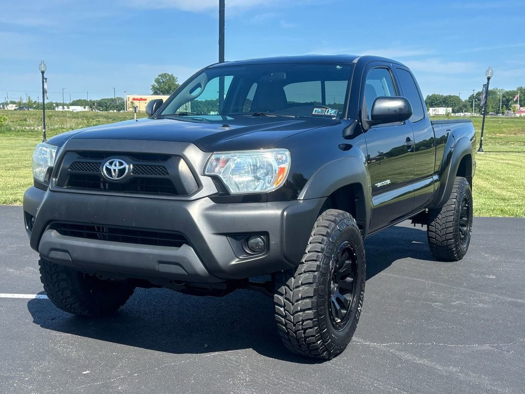 Used 2012 Toyota Tacoma 4x4 Access Cab V6 w/ Convenience Pkg