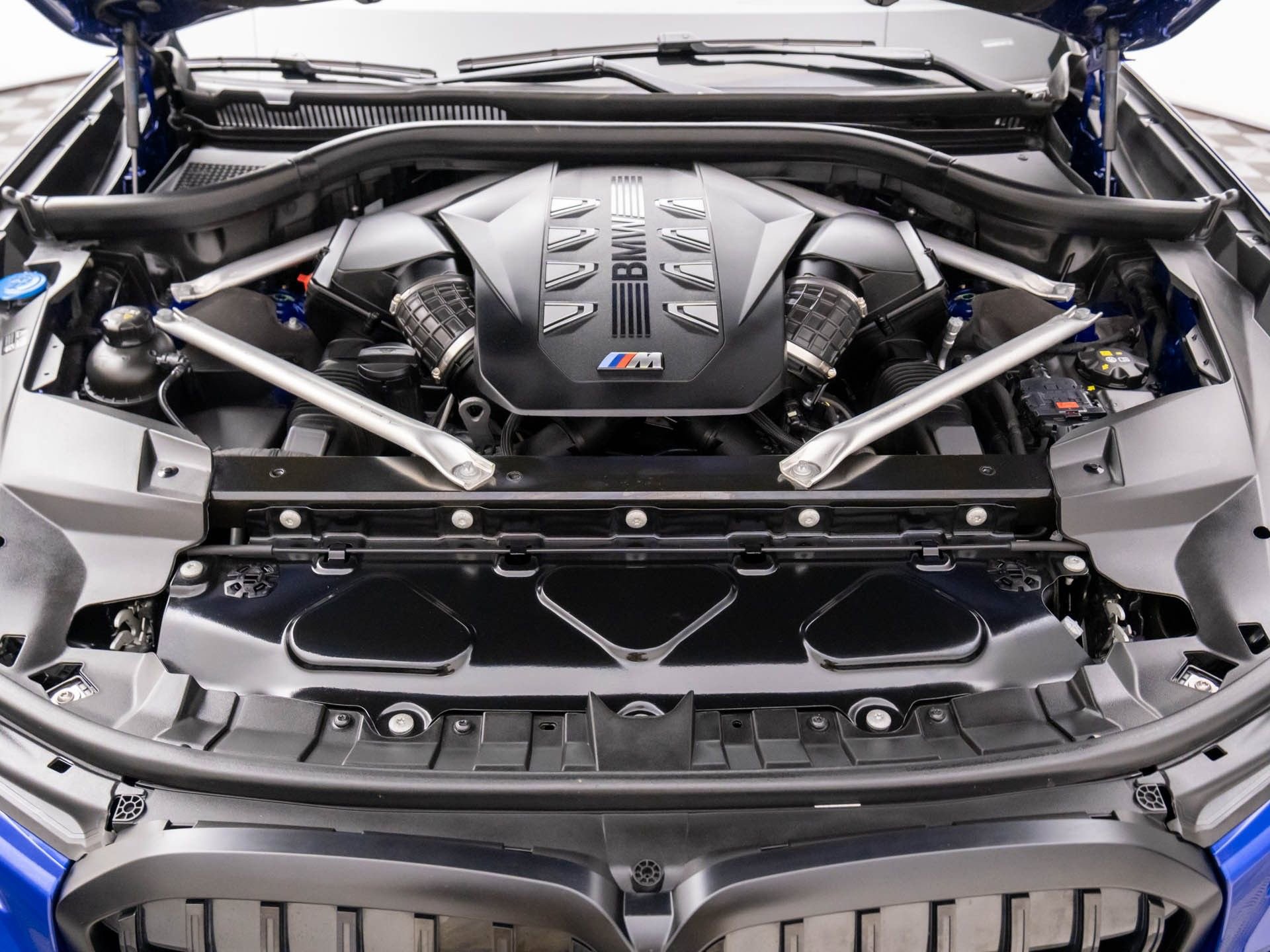 Certified 2024 BMW X7 M60i image 31